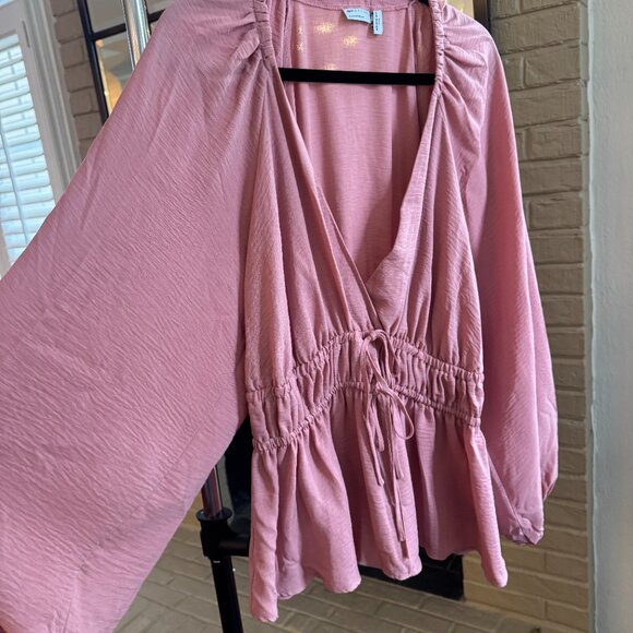 ASOS CURVE Bubble Sleeve Blouse - Picture 3 of 4